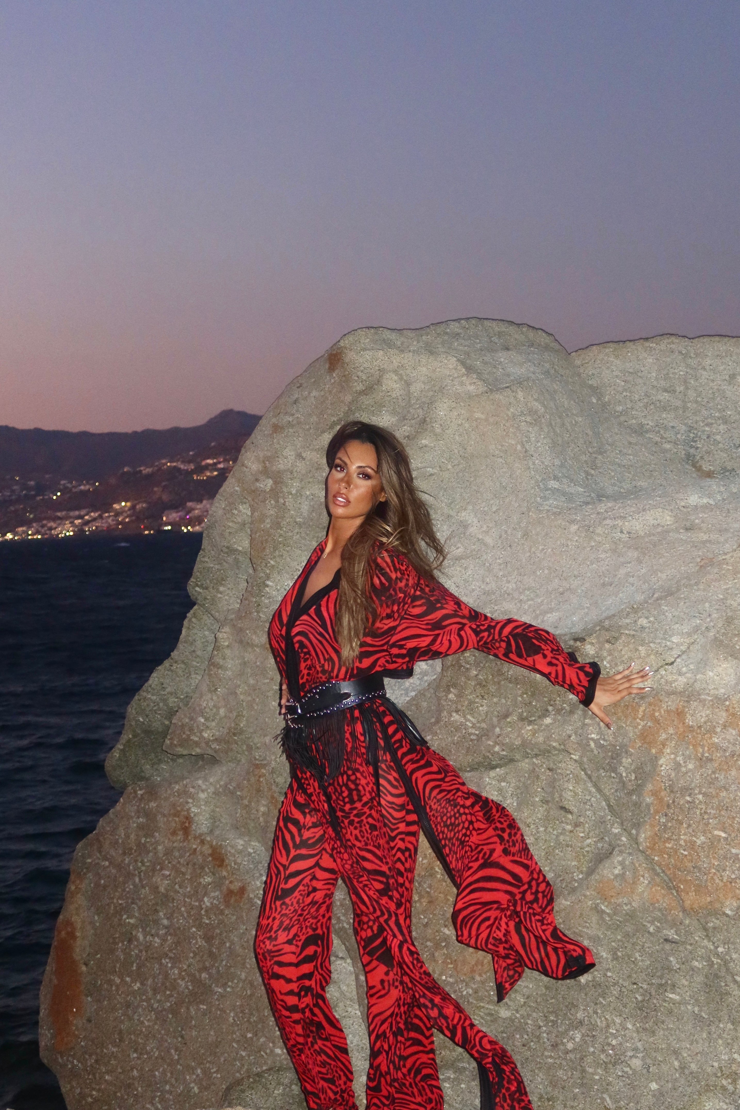 Qalbi X Ki-Moon - Kaftan Set - Red Leo